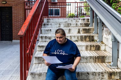 María Rosa López estudiando el día antes de su examen.