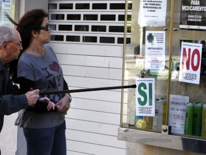 Cierre patronal de farmacias en Valencia en septiembre pasado en protesta por los impagos.