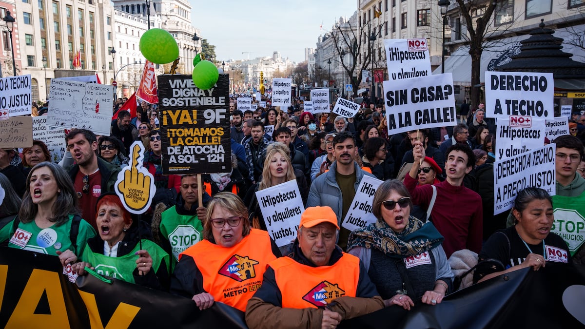 Una nueva protesta por la vivienda recorre el centro de Madrid: “No es ...