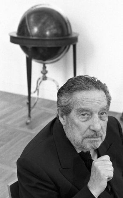 El escritor Octavio Paz, en 1996.