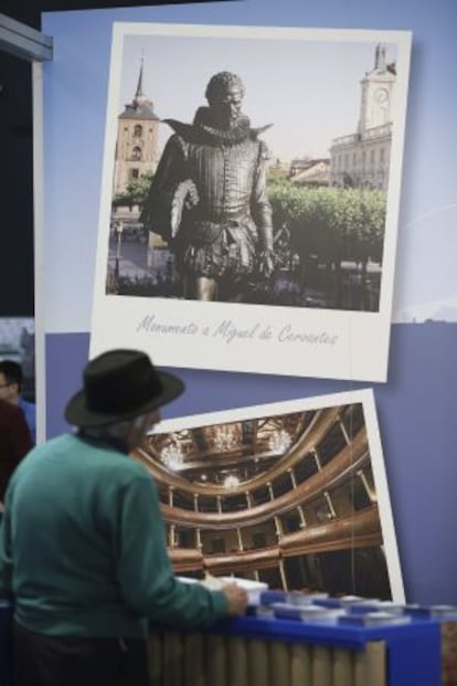 Un participante en el I Foro Internacional del Español en uno de los espacios lúdicos del evento.