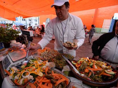 Un puesto de comida en Toluca (Estado de M&eacute;xico).