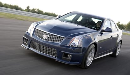 Este modelo, el CTS-V, es la antítesis del ELR y muestra la esencia de Cadillac: un motor V8 de 564 CV de potencia que consume más de 15 litros a los 100.