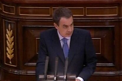 Zapatero, en su primer debate del Estado de la Nación como presidente.