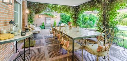 Terraza de una exclusiva vivienda a la venta en Madrid. 