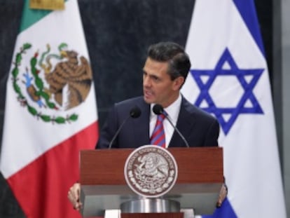 Peña Nieto at a news conference with Israel's Simon Peres on Thursday.