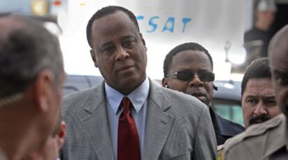 Conrad Murray, a su llegada al juzgado en Los Ángeles