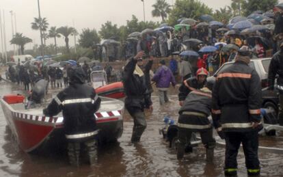 El temporal que azota el  norte de Marruecos se ha cobrado ya 31 víctimas mortales. Once personas permanecen desaparecidas.