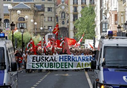 Manifestación independentista, autorizada por el juez Fernando Andreu, en la Semana Grande de San Sebastián.
