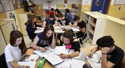 Estudiantes en un centro valenciano. 