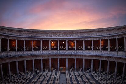 La distribución de asientos en el Palacio de Carlos V con arreglo a la nueva normalidad.