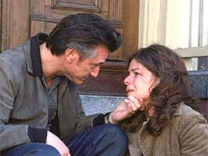Sean Penn y Marcia Gay Harden, en <i>Mystic River.</i>