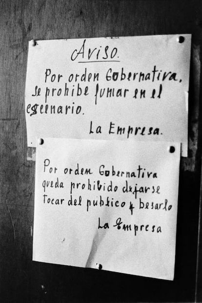 Cartel de advertencia que colgaba en los años setenta en El Molino, en Barcelona.