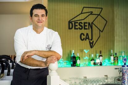 El cocinero Iván Sáez, en el nuevo restaurante Desencaja, en Madrid.