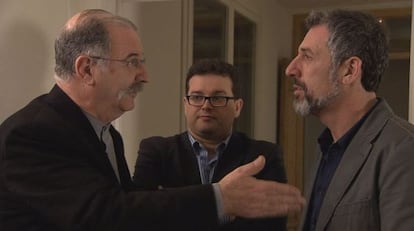 De izquierda a derecha, los chefs Pedro Subijana, Pedro Mor&aacute;n y Pepe Solla, en un momento del documental.