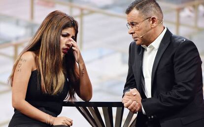 Isabel Pantoja habla con Jorge Javier Vázquez tras convertirse en la primera expulsada de 'Gran Hermano VIP'.