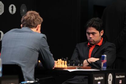 Hikaru Nakamura, durante la partida que perdi&oacute; ante Sergu&eacute;i Kariakin