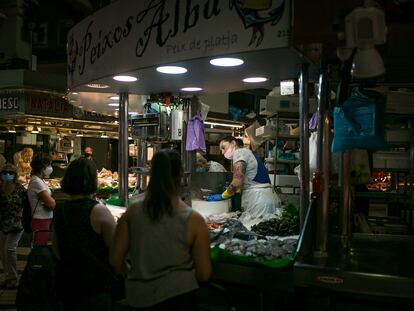 Mercado de Collblanc, una de las zonas más afectadas en las últimas semanas por contagios de la Covid-19