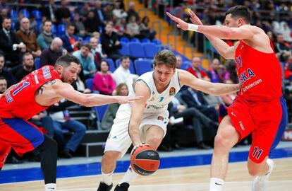 Doncic busca hueco entre Kurbanov y Antonov