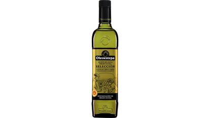 Esta botella de AOVE de Oleoestepa (de 750 ml) contiene una cuidada selección de aceites de las variedades hojiblanca y arbequina.