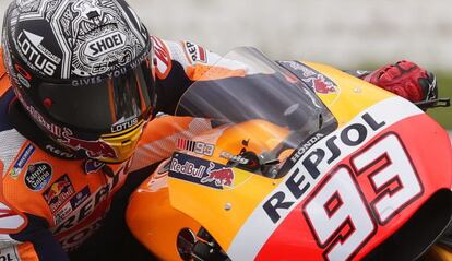El piloto español de MotoGP Marc Márquez, de Repsol Honda, durante los primeros entrenamientos de pretemporada de MotoGP en el circuito de Sepang.