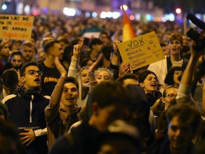 Protestos contra a ascensão do Vox reuniram milhares de pessoas nas ruas das capitais das províncias de Andaluzia 