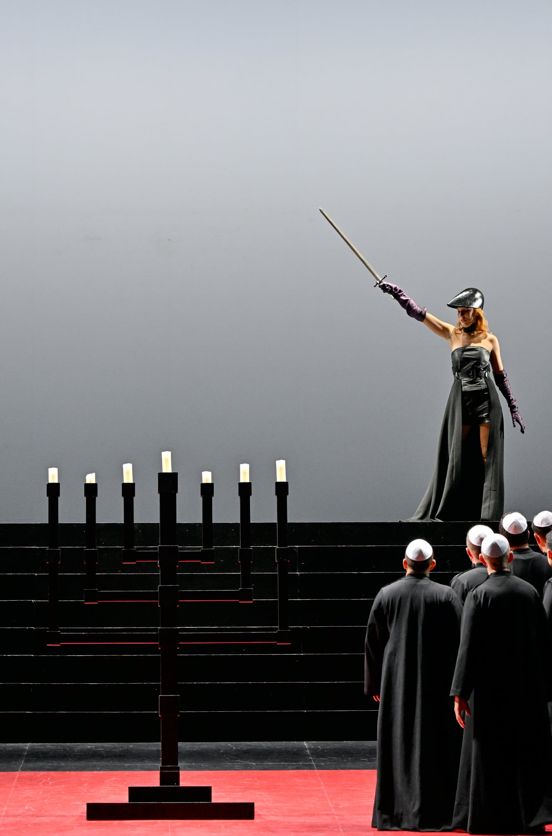 La entrada en escena de Abigaille (Lidia Fridman) en la primera parte de la ópera ‘Nabucodonosor’.