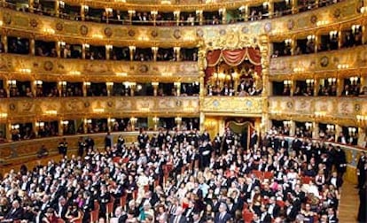 Interior del teatro de ópera La Fenice, de Venecia, ayer durante la inauguración.