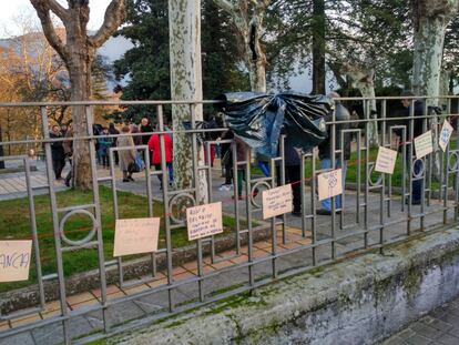 Imagen de las protestas en el parque.