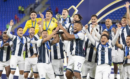 Los jugadores del Pachuca tras ganar el Derbi de las Américas de la FIFA en diciembre de 2024, en Qatar.