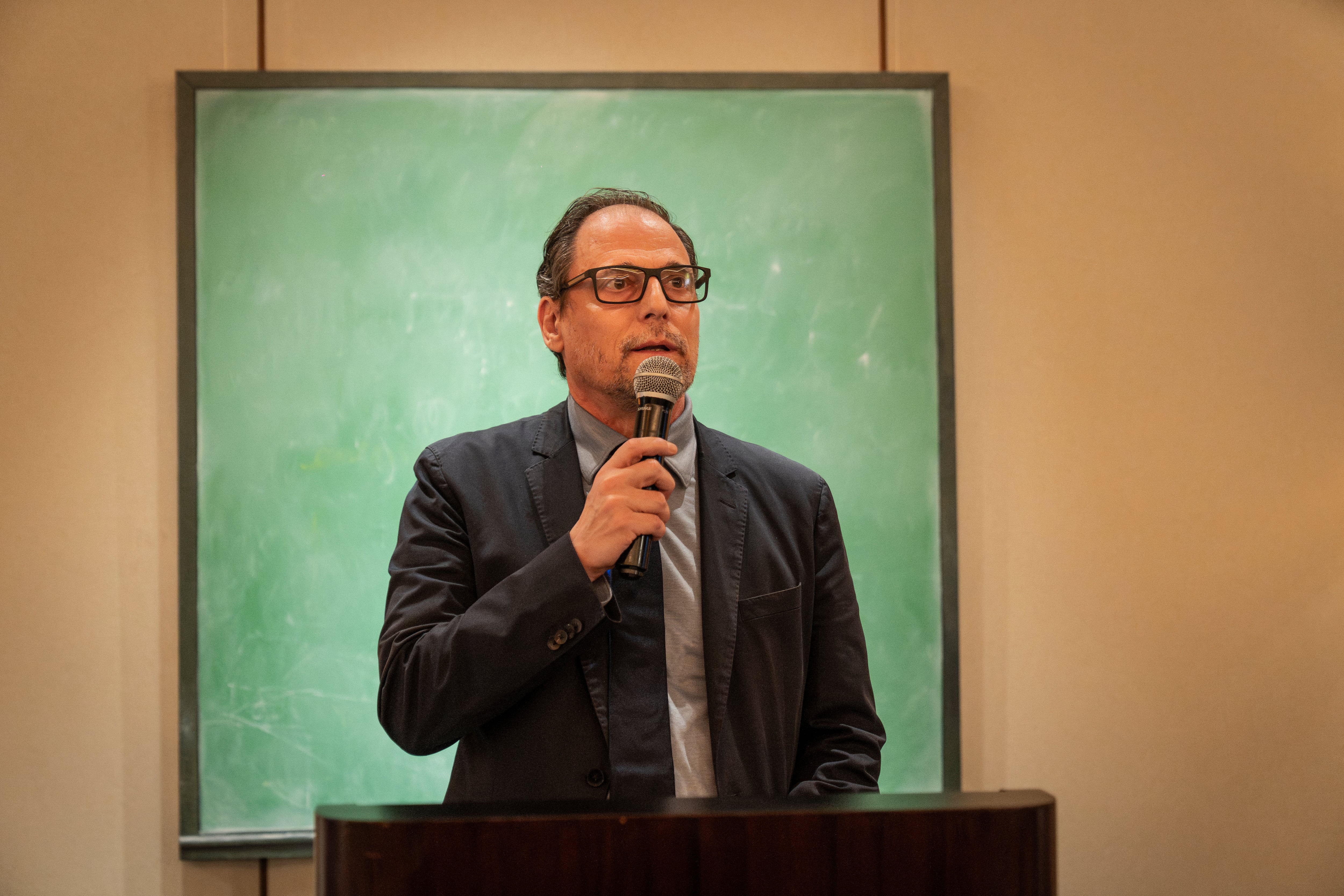 Jan Martínez Ahrens: “La identidad de EL PAÍS se ha mantenido intacta en medio siglo: un periodismo que busca la verdad y el contraste”