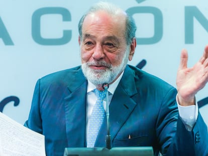 El empresario Carlos Slim, durante una rueda de prensa este febrero en Ciudad de México.