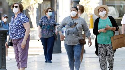 EE UU cambia las mascarillas por los chicles