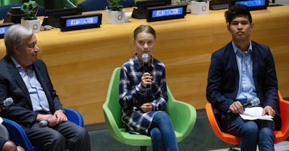 Rodríguez junto a Greta Thunberg y Antonio Guterres en la ONU.