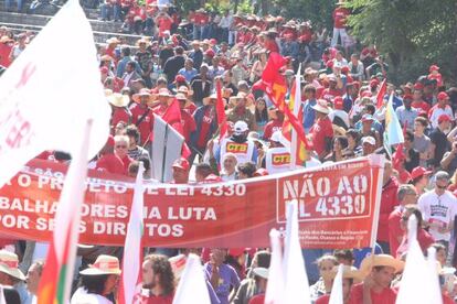 Manifesta&ccedil;&atilde;o do Primeiro de Maio, na Paulista.