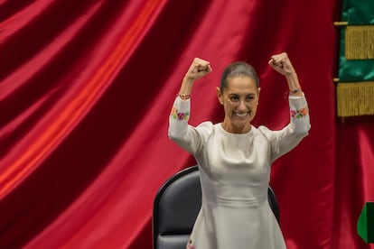 Sheinbaum ha iniciado su discurso con varios elogios a López Obrador, sentado a pocos metros en la tribuna de la Cámara de Diputados. 