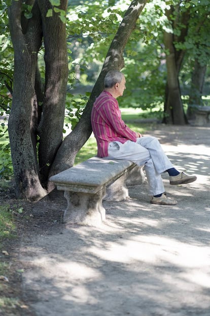 Pablo D'Ors, en el parque del Capricho de Madrid.