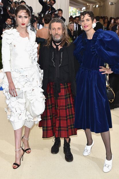 Anna Cleveland, Julien d'Ys y Stella Tennant.