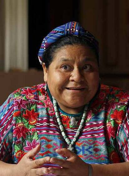 Rigoberta Menchú, ayer en Madrid durante la entrevista.