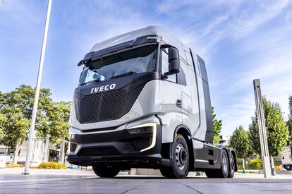 El IVECO Heavy Duty FCEV. un semirremolque impulsado por hidrógeno para el mercado europeo, presentado por Bosch en Alemania.