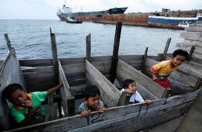 To match feature CLIMATE-INDONESIA/ISLAND