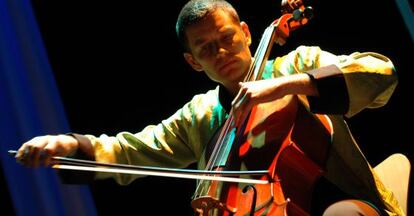 El músico Matthieu Saglio actuará el próximo domingo en la sala Russafa de Valencia.