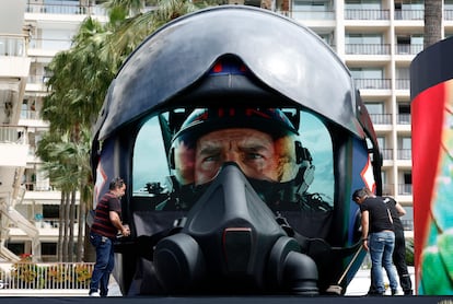 Montaje de publicidad en Cannes de 'Top Gun: Maverick'.