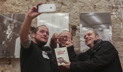 Fernàndez (esq.), Bellsolà (centre) i Sallés, a la presentació.
