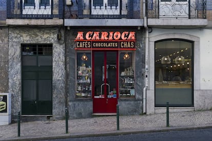 La tienda de caf&eacute; y t&eacute; A Carioca, en Lisboa, uno de los establecimientos incluidos en el programa Lojas com Hist&oacute;ria de la c&aacute;mara municipal lisboeta. 