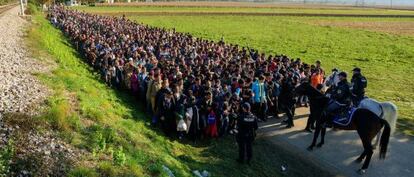 Refugiats a la frontera de Croàcia i Eslovènia, a l'octubre.