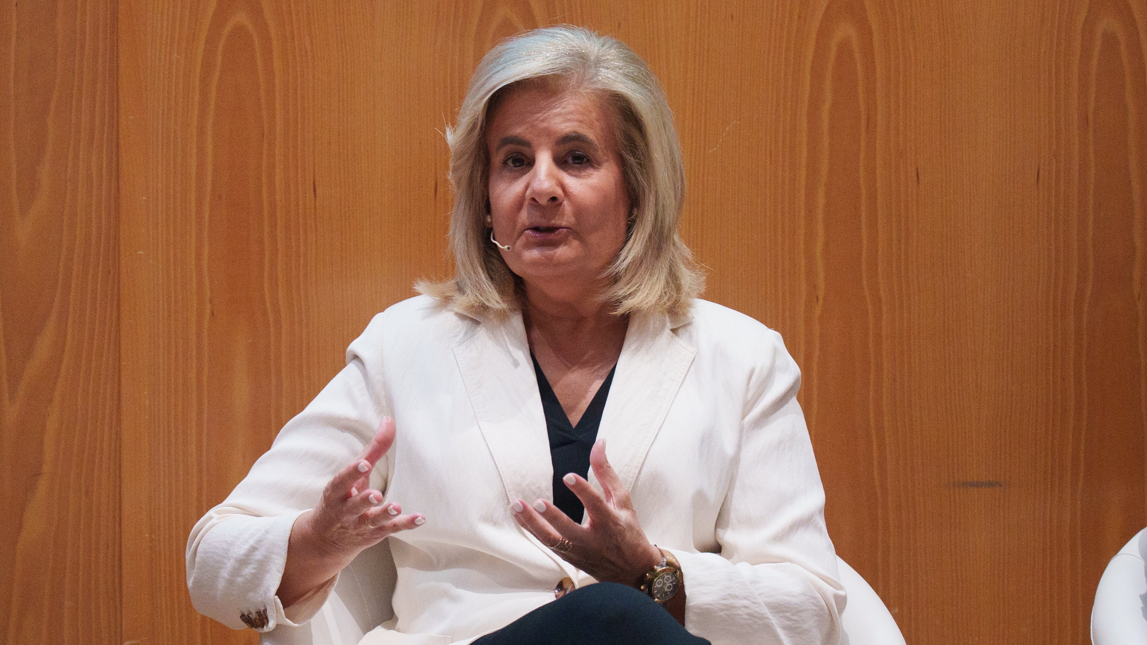 Inquietud por la exministra Fátima Báñez, que viajaba en uno de los trenes accidentados en Toledo
