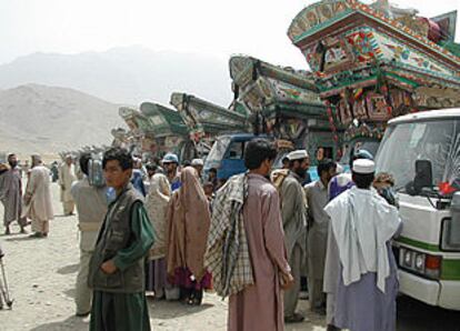 Llegada de refugiados procedentes de Pakistán al centro de recepción de la ONU en Pul-i-Charji, a las afueras de Kabul.