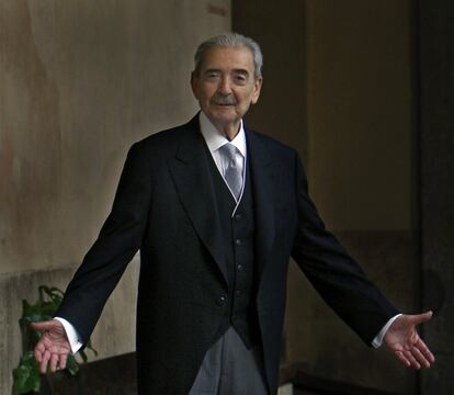 El poeta argentino Juan Gelman, fotografiado en el Paraninfo de la Universidad de Alcalá de Henares (Madrid), durante el acto en el que le fue entregado el Premio Cervantes, abril de 2008.