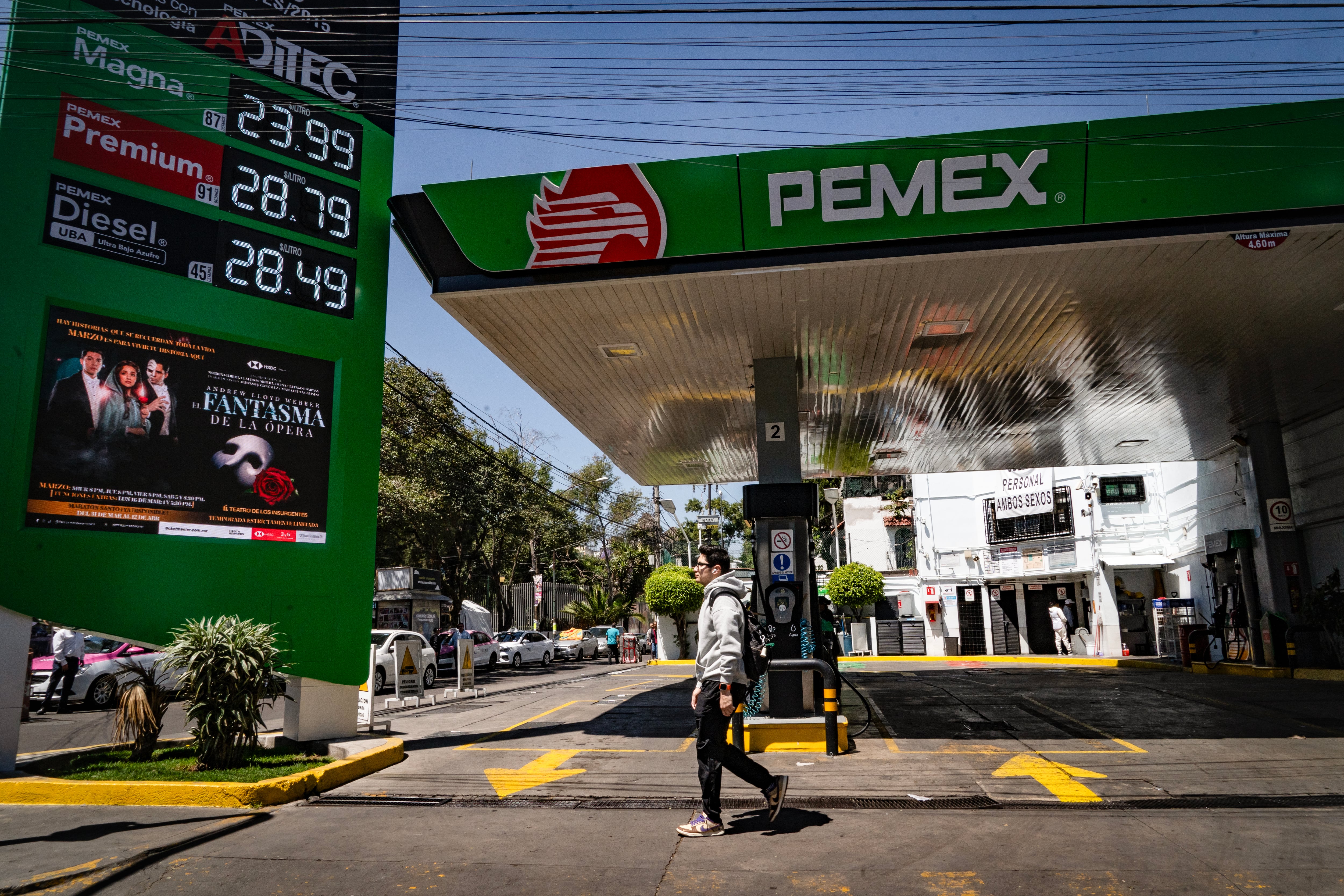El Gobierno de México impulsa un segundo acuerdo para mantener el precio del diésel